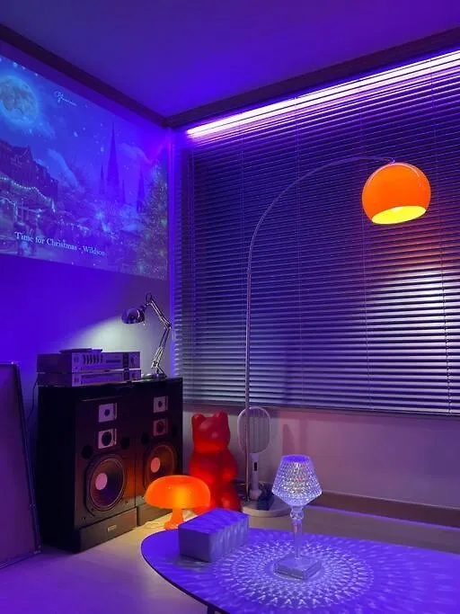 Aufn Orange Bulb Villa Seúl
